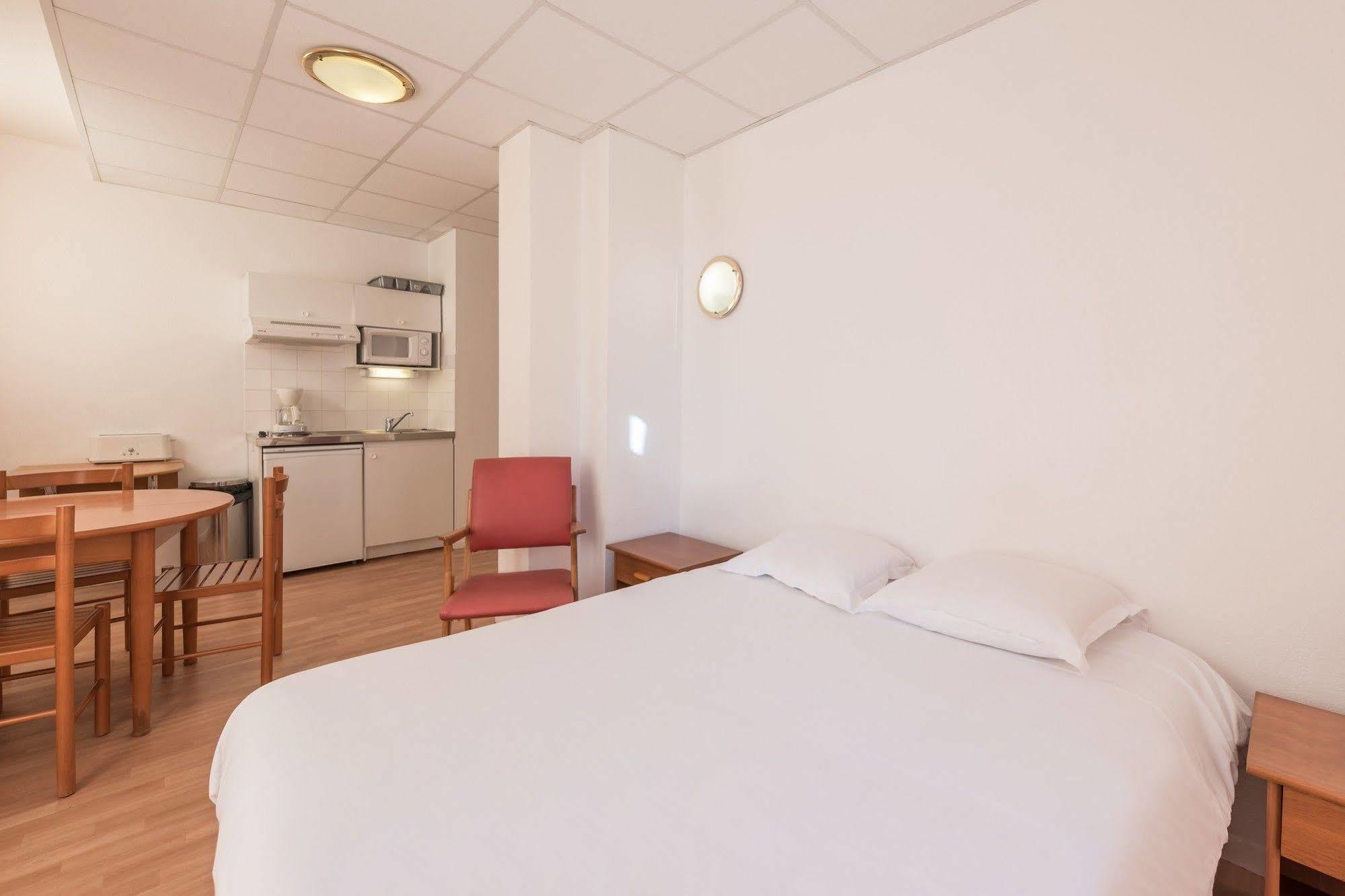 City Residence Termalia Capvern Εξωτερικό φωτογραφία